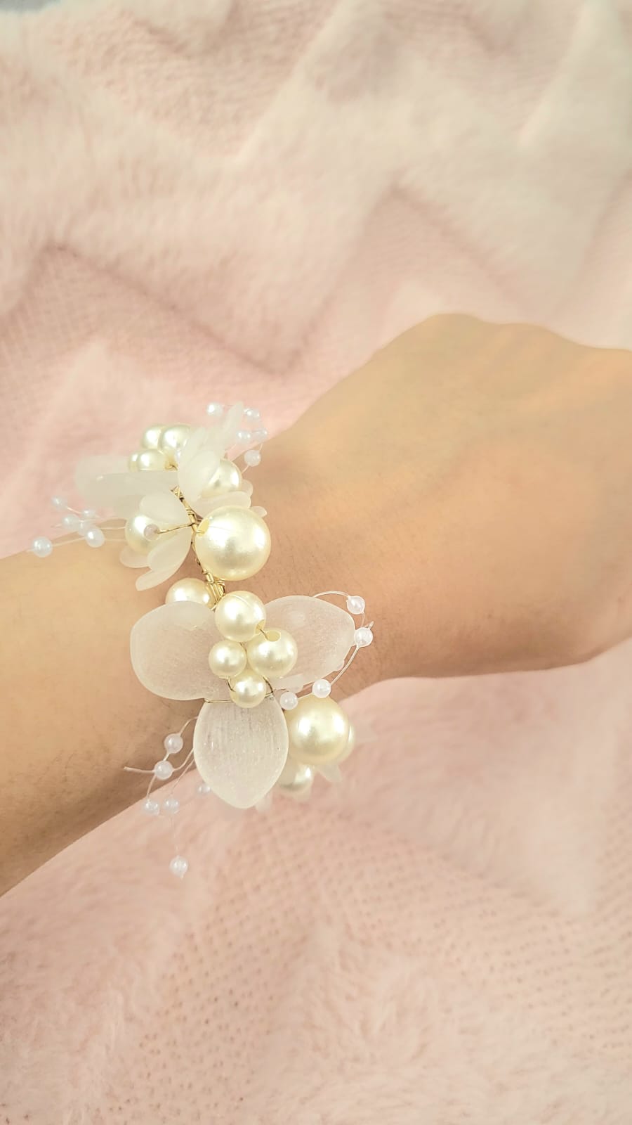 Anna wrist corsage (4 colours)